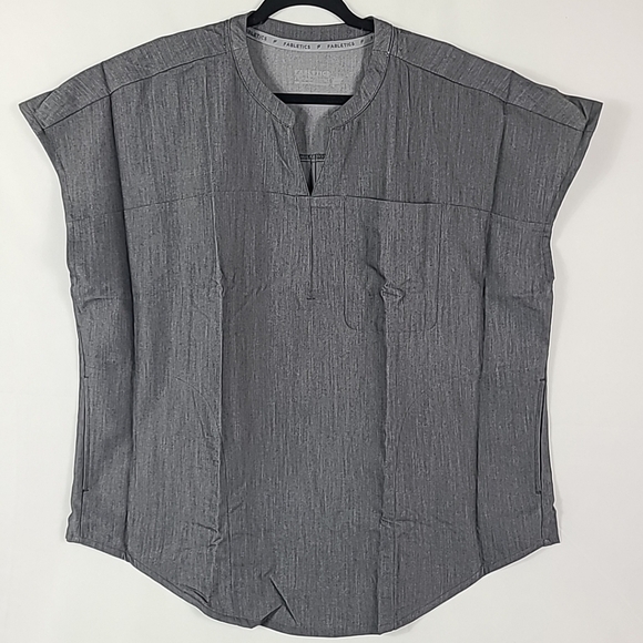 NEW Fabletics Women's Evolve 3-Pocket Scrub Top Sleeveless V-Neck Grey Sz XXL - Picture 1 of 6